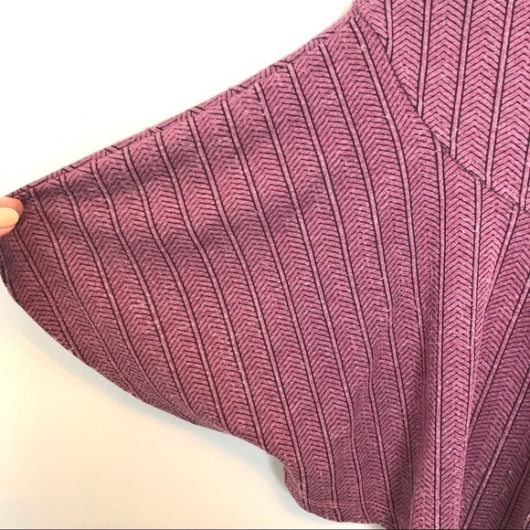 UO Silence + Noise Pink/Black Hooded Poncho Size M - Picture 4 of 8